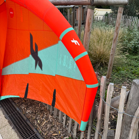 F-One Strike V4 4m2 2024 Très Bon Etat