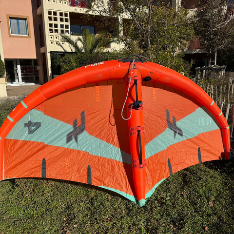 F-One Strike V4 4m2 2024 Comme Neuf