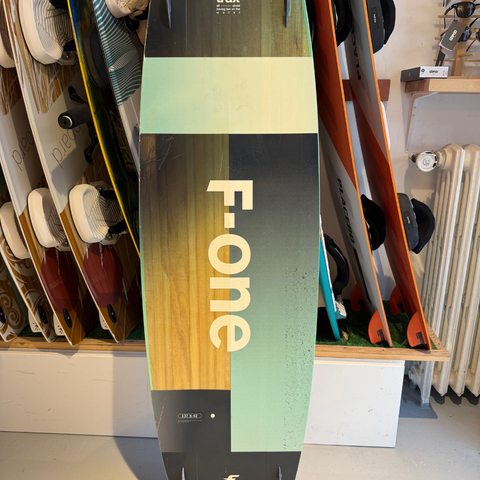 F-One Trax 137cm 2024 Très bon état