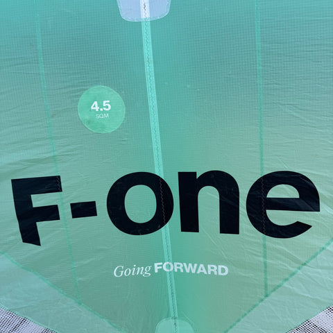 F-One Strike V5 4.5m2 2025 Très Bon Etat