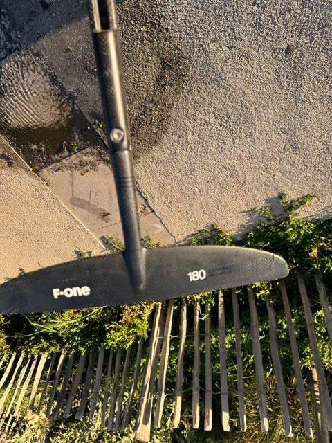 F-One SK8 V2 850cm2 Très Bon Etat