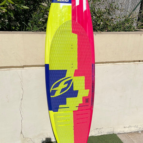 F-ONE Strapless Mitu Pro Model 5'4 2018 Très Bon Etat