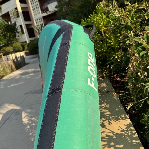 F-One Strike V4 4,5m2 2024 Très Bon Etat