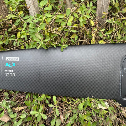 Aile Avant Duotone Whizz SLS 1200cm2 2025 Très Bon Etat