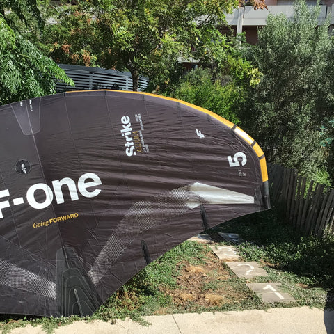 F-One Strike V5 Aluula 5m2 Onix Comme Neuf