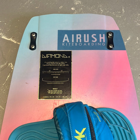 Airush Diamond v6 2022 130 Très Bon État