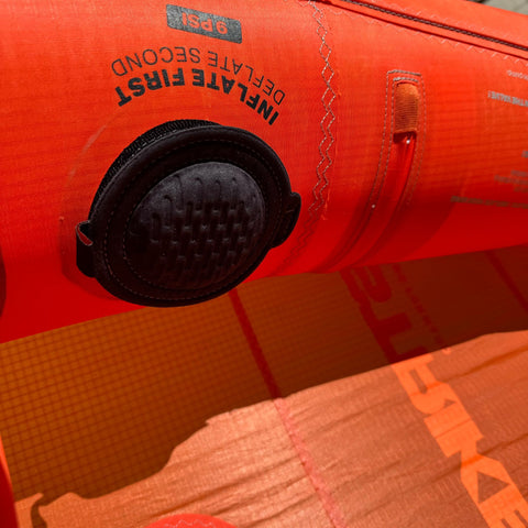 F-One Strike V4 4m2 2024 Comme Neuf