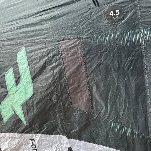 F-One Swing V4 4.5m2 2024 Très Bon Etat