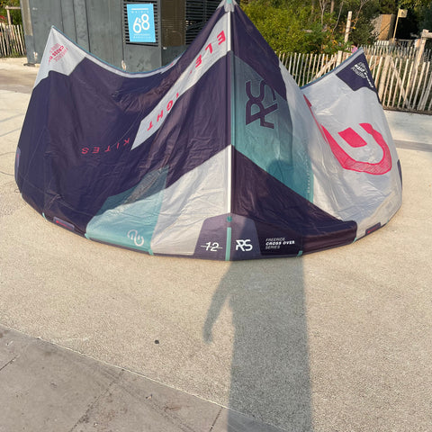 Eleveight RS V8 12m2 Tres Bon Etat