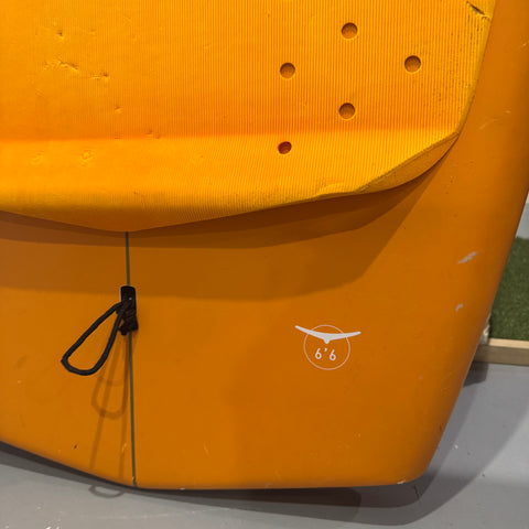 F-ONE ROCKET WING V2 6’6 140L 2022 Très bon état