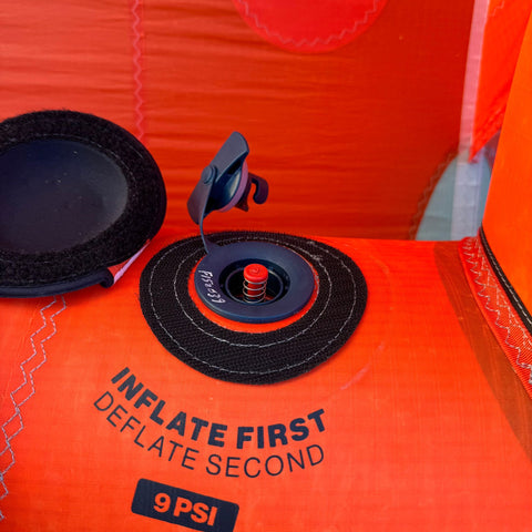 F-One Strike V4 4m2 2024 Comme Neuf