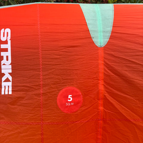 F-One Strike V4 5m2 2024 Très Bon Etat