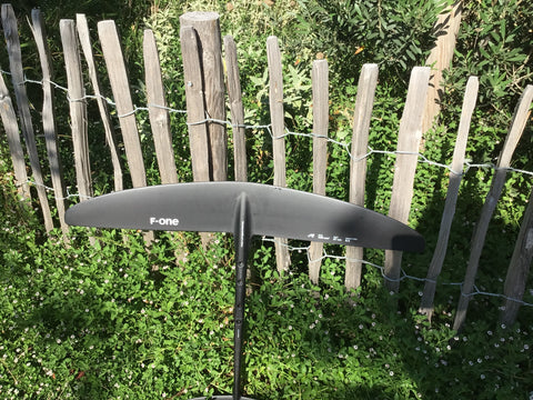 F-One SK8 V2 950cm2 2025 Très Bon état