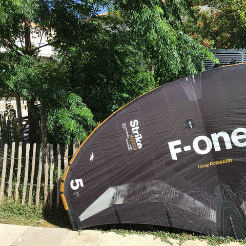 F-One Strike V5 Aluula 5m2 Onix Comme Neuf