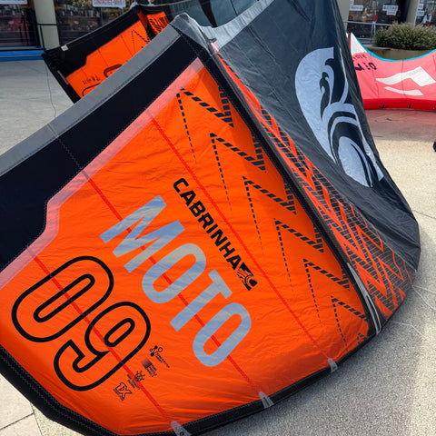 Cabrinha Moto 9m2 2021 Très Bon Etat