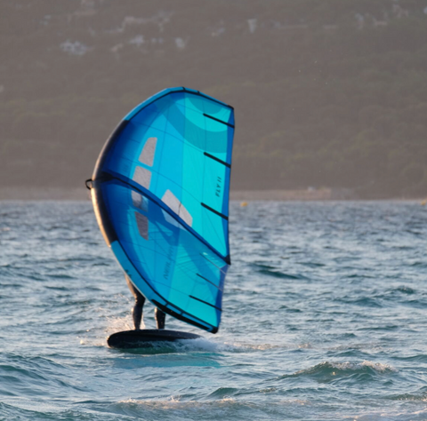 Cours de Wingfoil à Marseille avec The Ridery - Mercredi et Jeudi - Black Friday