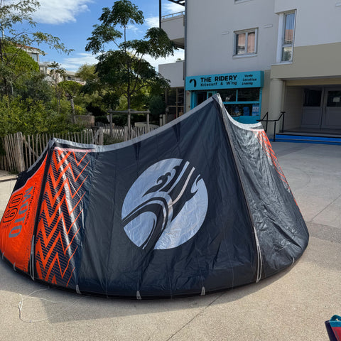 Cabrinha Moto 9m2 2021 Très Bon Etat