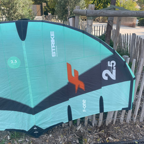 F-One Strike V4 2,5m2 2024 Très Bon Etat