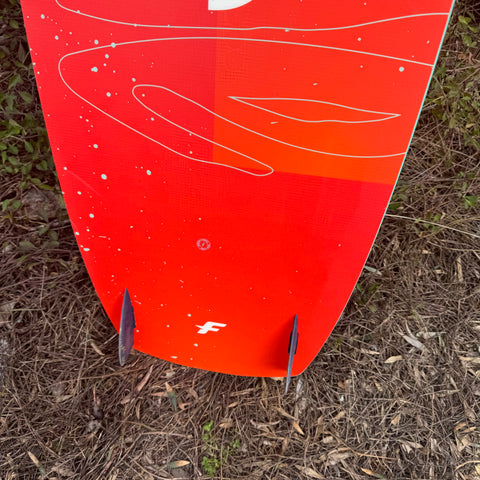 F-One One 140cm 2025 Très Bon Etat - Complète