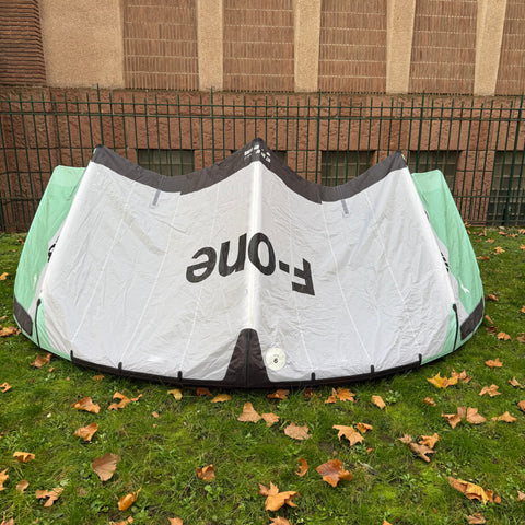 F-one Trigger V2 TEC 9m2 2025 Comme Neuf