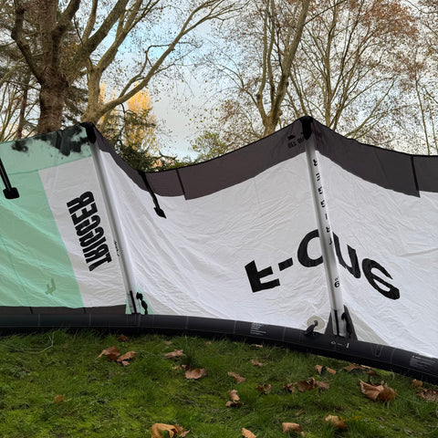 F-one Trigger V2 TEC 9m2 2025 Comme Neuf