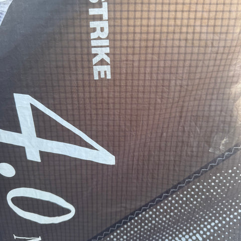 F-One Strike V5 4m2 2025/26 Très Bon Etat