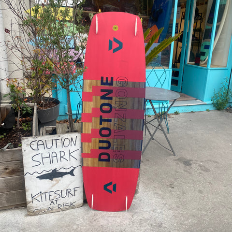 Duotone Gonzales 142cm 2022 Très Bon État