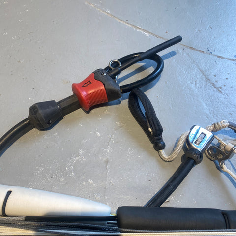 Barre Cabrinha overdrive 2022 en Très Bon État