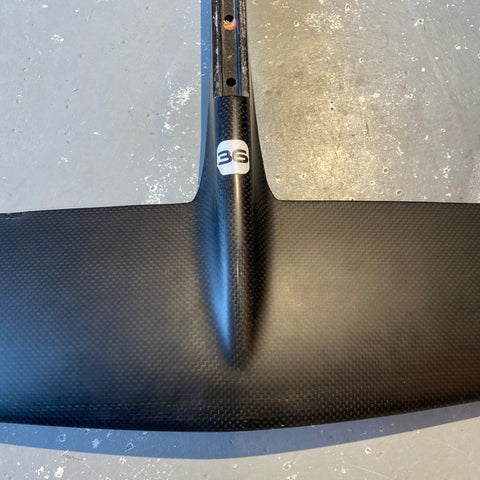 F-One SK8 V1 950cm2 2025 Très Bon état Réparé