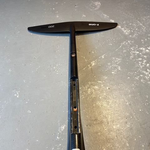F-One SK8 V1 950cm2 2025 Très Bon état Réparé