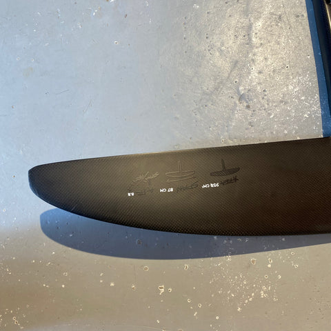 F-One SK8 V1 950cm2 2025 Très Bon état Réparé