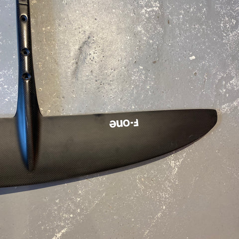 F-One SK8 V1 950cm2 2025 Très Bon état Réparé
