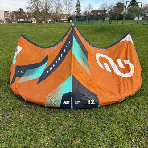 Eleveight RS V8 12m2 Tres Bon Etat