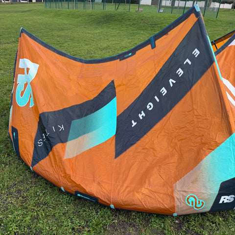 Eleveight RS V8 12m2 Tres Bon Etat