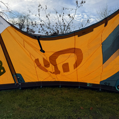 Eleveight RS V8 12m2 Tres Bon Etat