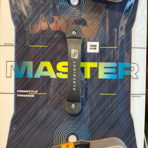 Eleveight Master V9 Très Bon Etat