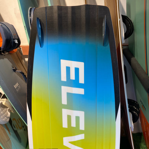 Eleveight Master V9 Très Bon Etat