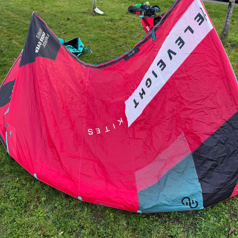 Eleveight RS V8 10m2 2025 Très Bon Etat Réparé