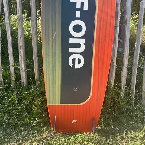 F-One Trax HRD LITE 139cm Très bon état