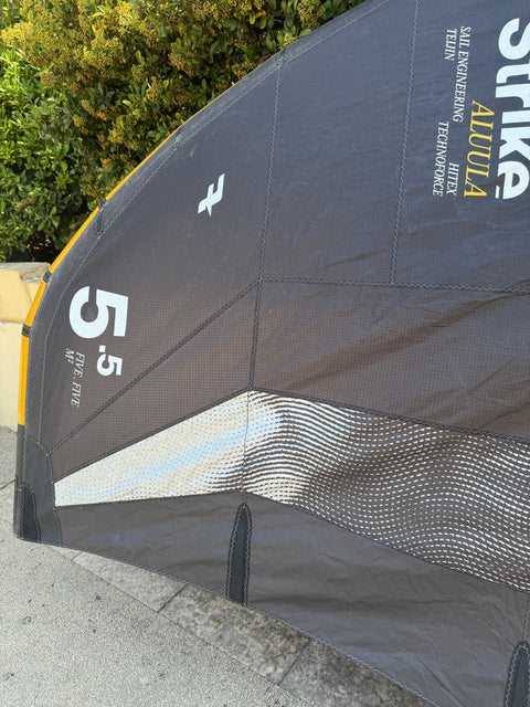 F-One Strike V5 Aluula 5.5m2 Onix Comme Neuf