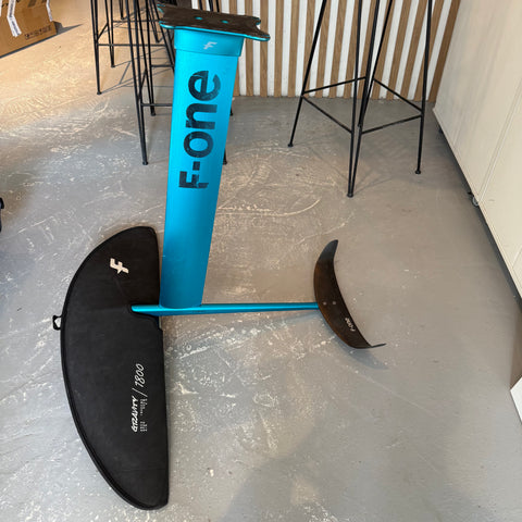 Foil complet F-One Gravity FCT 1800cm2 Très Bon Etat