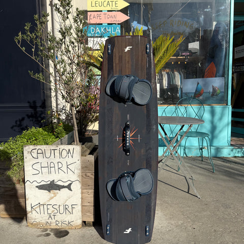 Planche Complète F-One SPARK 2026 Comme Neuf