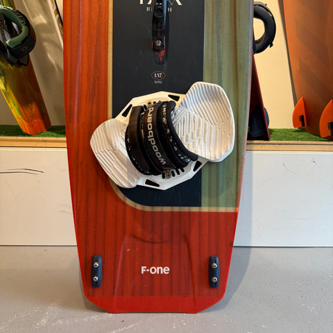 F-One Trax HRD 137cm 2024 Bon État