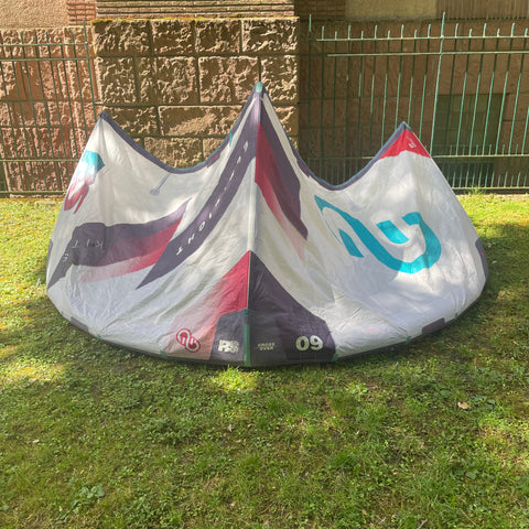 Eleveight RS V8 9m2 2025  Bon État Réparé