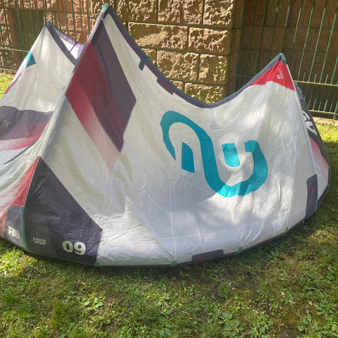 Eleveight RS V8 9m2 2025  Bon État Réparé