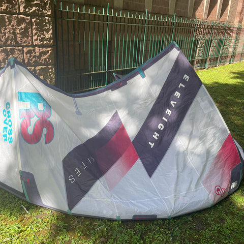 Eleveight RS V8 9m2 2025  Bon État Réparé