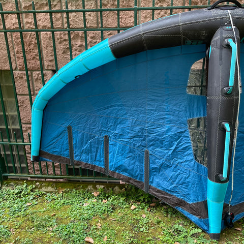 Neilpryde Fly 4m2 2023 Très Bon Etat Réparé