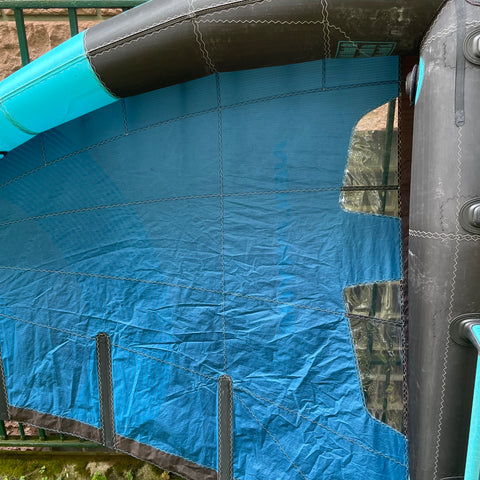 Neilpryde Fly 4m2 2023 Très Bon Etat Réparé