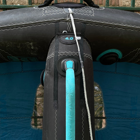 Neilpryde Fly 4m2 2023 Très Bon Etat Réparé