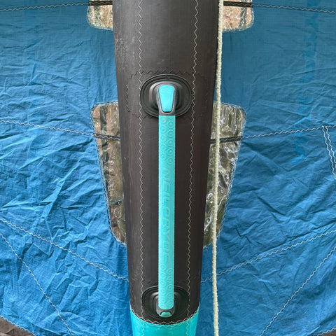 Neilpryde Fly 4m2 2023 Très Bon Etat Réparé